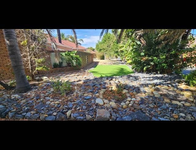 4 BEDROOM HOUSE FOR SALE IN KLEINBOSCH